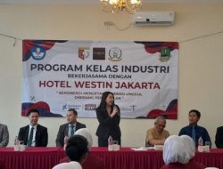 Puluhan Pelajar SMK Wisata Harmas Depok Ikuti Program Kelas Industri