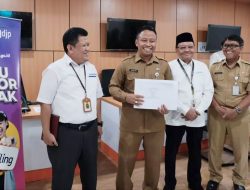 Terima Bukti Pelaporan SPT Tahunan, Sekda Depok Himbau Warga Segera Lapor