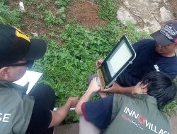 Peduli Desa Tertinggal, Mahasiswa UPER Ubah Desa Barengkok Jadi Surya Smart Village