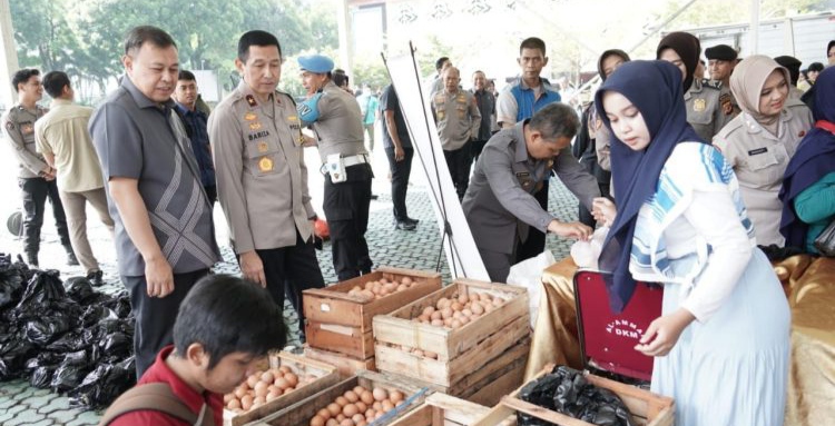 Pupuk Ikatan Kebersamaan, Polda Jabar Gelar Pasar Murah Ramadan