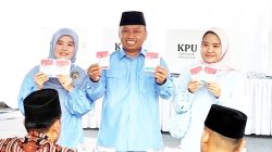 Gunakan Hak Pilih di TPS 8, Supian Suri Optimis Nomor 2 Menang