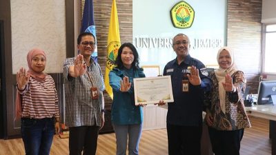 Pemkab Jember Ganjar UNEJ Penghargaan Cegah Kekerasan Anak & Perempuan