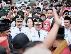 Ribuan Warga Banjiri Balaikota Sambut  Kedatangan Walikota & Wakil Walikota Depok