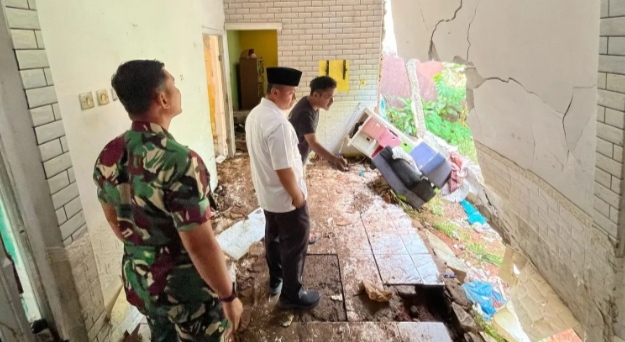 Walikota Supian Suri Instruksikan Pemkot Perbaiki Rumah Korban Banjir