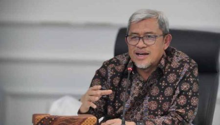 Wujudkan Indonesia Emas, Aher Dorong Pemerataan Akses Komunikasi dan Informasi