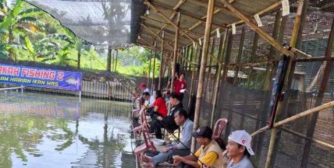 Rayakan HUT Depok ke - 26, PWOIN Ajak Wartawan Mancing Bareng