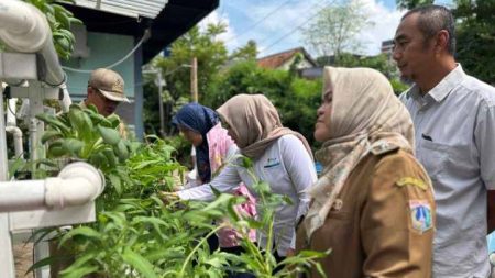 Lurah Bendungan Hilir Apresiasi PLN Peduli UIT JBB Inisiasi Manfaatkan RPTRA Buat Lansia