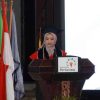 Anak Buruh Bangunan Jadi Wisudawan Terbaik UPER