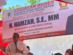Gelar Reses, Bukan Hanya Serap Aspirasi Warga  Hamzah Juga Berikan Beasiswa S1