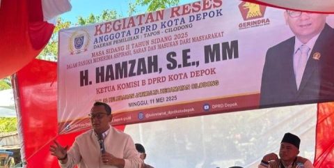 Gelar Reses, Bukan Hanya Serap Aspirasi Warga Hamzah Juga Berikan Beasiswa S1