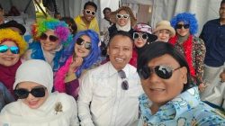 Jadi Anak Retro di Lebaran Depok, Hamzah Intip Peluang Ekonomi Tradisi Nyedengin Baju