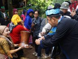 Tradisi Nyuci Perabotan Sebelum Idul Fitri, Warisan Wadon Depok Tempo Dulu
