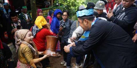 Tradisi Nyuci Perabotan Sebelum Idul Fitri, Warisan Wadon Depok Tempo Dulu