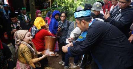 Tradisi Nyuci Perabotan Sebelum Idul Fitri, Warisan Wadon Depok Tempo Dulu