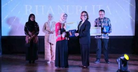 Humas Diskominfo Depok Raih Predikat The Most Impactful Government PR