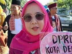 Anggota Dewan Qonita Lutfiyah Ikut Pawai Budaya Lebaran Depok 2025
