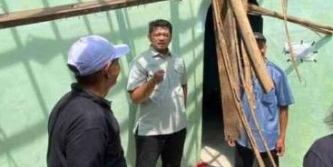 Tinjau 2 Rumah Rusak di Abadijaya, Aleg PKS Hengky Dorong Pemkot Depok Alokasikan Dana BTT