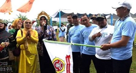 Meriahkan HUT ke 26 Kota Depok, Katar Cinangka Adakan Jalan Santai