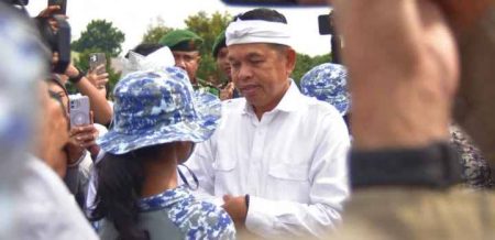 Tutup Pembinaan Barak Militer Pelajar, KDM Pesan Pembinaan Orangtua Harus Berjalan
