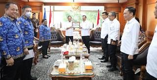 Menteri Imipas Agus Satroni Mendagri Tito, Ada Apa Ini ?