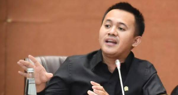 HP Penumpang Hilang, Legislator Mufti Anam Sebut SDM Garuda Bermasalah