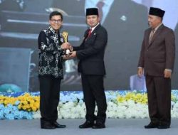 Badak LNG Sukses Raih Penghargaan PROPERLINK 2024-2025