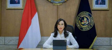 Menpar Minta Perketat SOP Panduan Wisata Pendakian Ekstrem Secara Menyeluruh