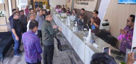 Tinjau Kantah Denpasar, Wamen ATR/BPN Tekankan Tidak Kompromi Terhadap Pungli atau Gratifikasi