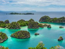 Bupati Raja Ampat Sebut Masyarakat Tidak Mau Tambang Nikel Ditutup