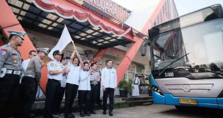 Pemkot Depok Manjakan Warga Dengan Bus Transjabodetabek Sawangan - Lebak Bulus
