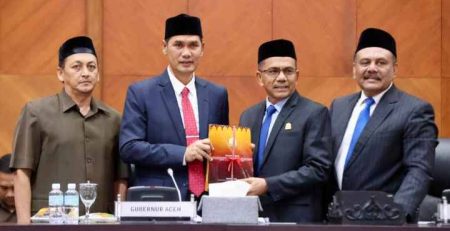 Plt Sekda Provinsi Aceh Sampaikan Rancangan Qanun Aceh tentang RPJMA tahun 2025-2029