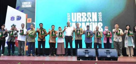 SMPN 7 Jakarta Juara 1 Lomba Urban Farming