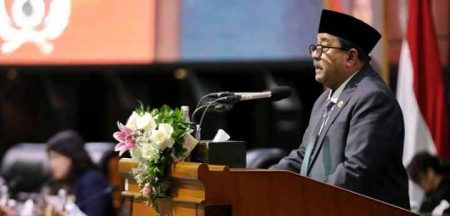 Wagub DKI Jakarta Sampaikan Jawaban Pandangan Umum Fraksi Terhadap Perubahan APBD 2025