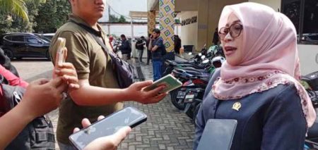 Supriatni Himbau Orangtua Ubah Mindset Kesuksesan Anak Tidak Hanya Dari Sekolah Negeri