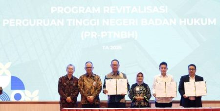 Pendidikan Tinggi Indonesia Unggul Secara Akademik & Relevan Dengan Dunia Kerja