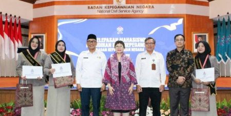 Wamendiktisaintek Ingatkan ASN Harus Mampu Jadi Penerjemah yang Baik