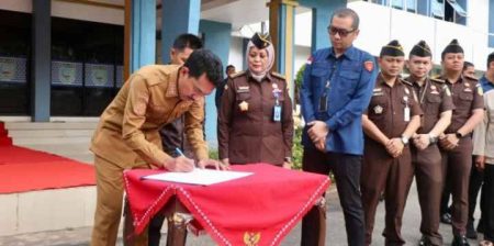 PT Sinar Harapan Jaya Serahkan PPS Martapura ke Pemkab Banjar