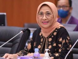 Ketua Komisi X DPR Minta Wajib Belajar 9 Tahun Ditingkatkan Jadi 13 Tahun