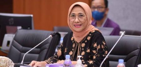 Ketua Komisi X DPR Minta Wajib Belajar 9 Tahun Ditingkatkan Jadi 13 Tahun