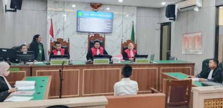 Terdakwa Kasus Pembunuhan Ucapkan Rasa Syukur Tidak Dituntut Hukuman Mati