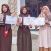 Keren ! Dua Siswi SMP Arrahman Sabet Juara Lomba Dongeng & Pentas PAI