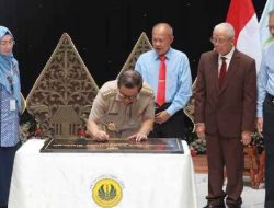Resmikan Gedung Labschool, Pramono Tanamkan Anak-anak Punya Cita-cita Tinggi