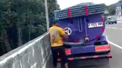 Truk Sedot WC Buang Tinja ke Sungai Ciliwung, Pemkot Depok Diminta Bertindak