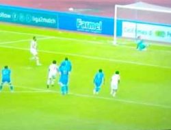 Gol Penalti Enzo Celestine Antarkan Persikad Sukses Curi Poin Laga Tandang Perdana