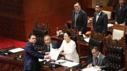 DPR RI Resmi Sahkan 7 Anggota KY & 8 Anggota DEN