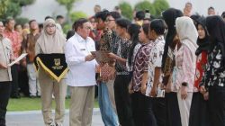 Gubernur DKI Jakarta Tebus 2.753 Ijazah Pemutihan Tahap 5