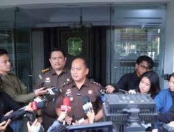 Kejagung Serahkan Oknum Jaksa Kejari HSU Kepada KPK