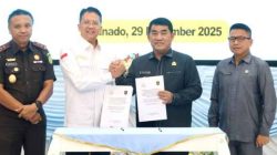 Kejagung Hibahkan 2 Unit Kapal Rampasan Negara Kepada Gubernur Sulut