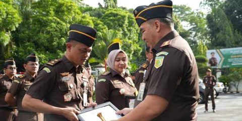 Menyala ! Bidang Pemulihan Aset & Pengelolaan Barang Bukti Kejari Depok Diganjar Peringkat ke 3 Kejati Jabar