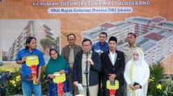 Gubernur DKI Serahkan Kunci Kepada Penghuni Rusunawa Pulo Gebang